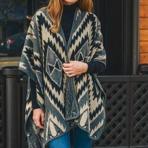 Tribal Aztec Pattern Ruana Poncho NEW